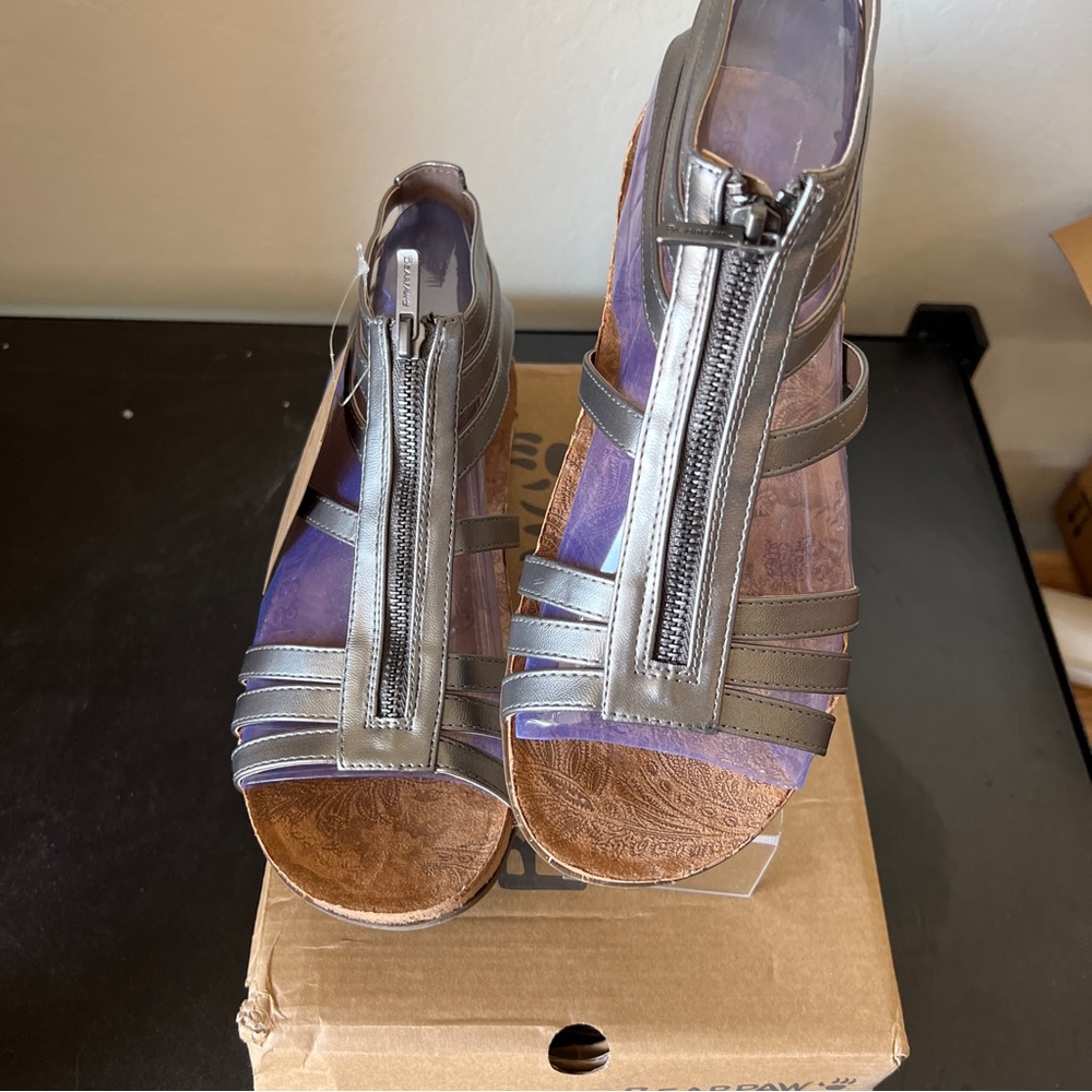 Bearpaw Layla grey Silver sandal - Picture 2 of 7